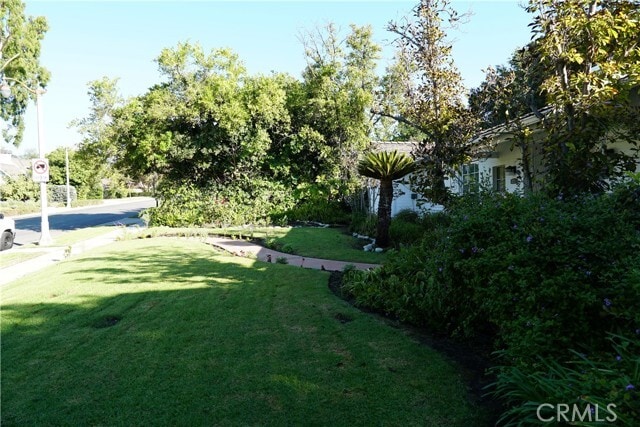 Building Photo - 1200 Oakwood Dr