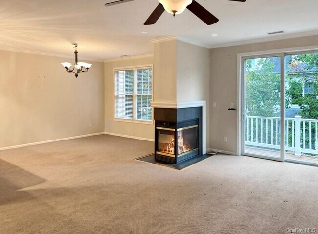 Building Photo - 2003 Half Moon Bay Dr