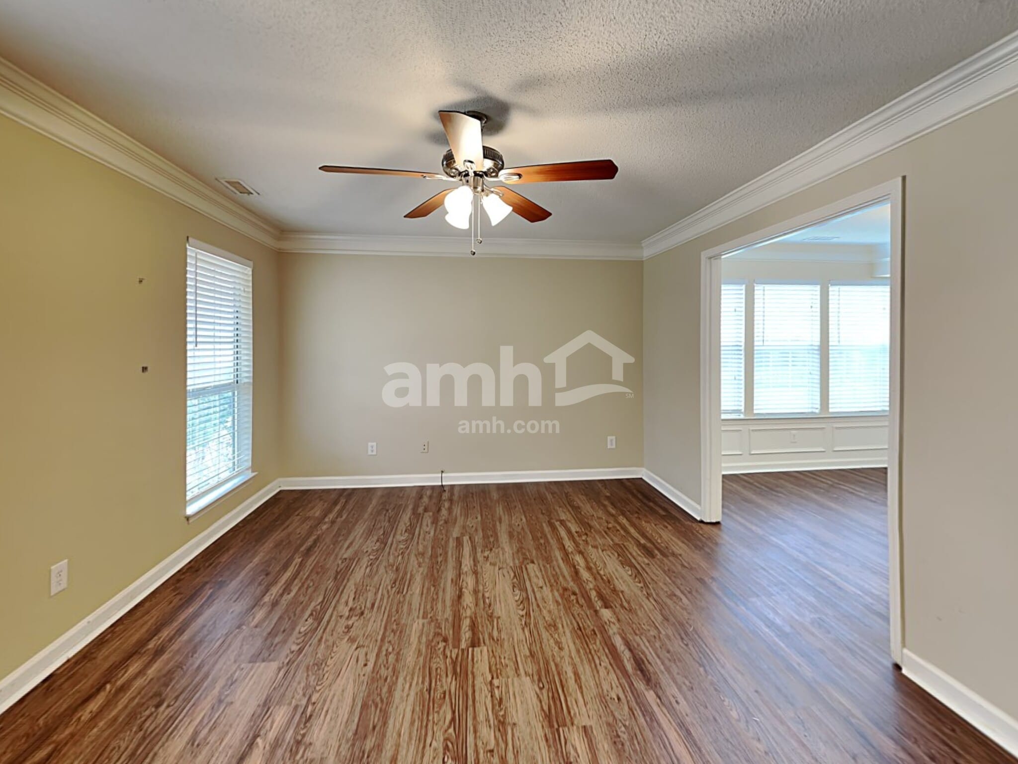 Building Photo - 4010 Logan Cir