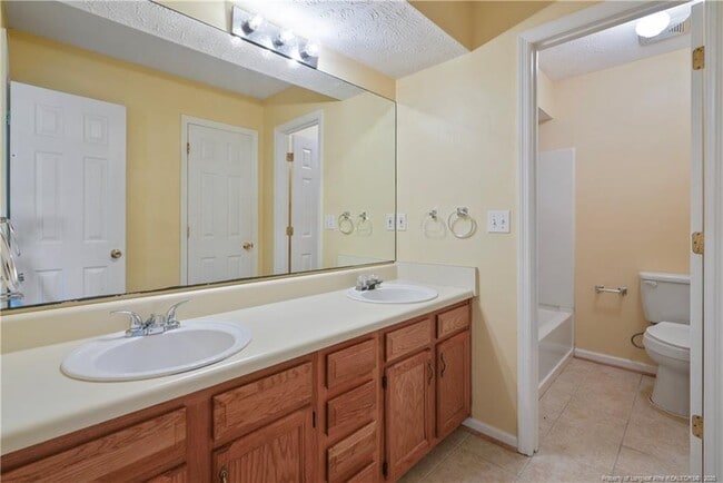Building Photo - 6585 Applewhite Rd