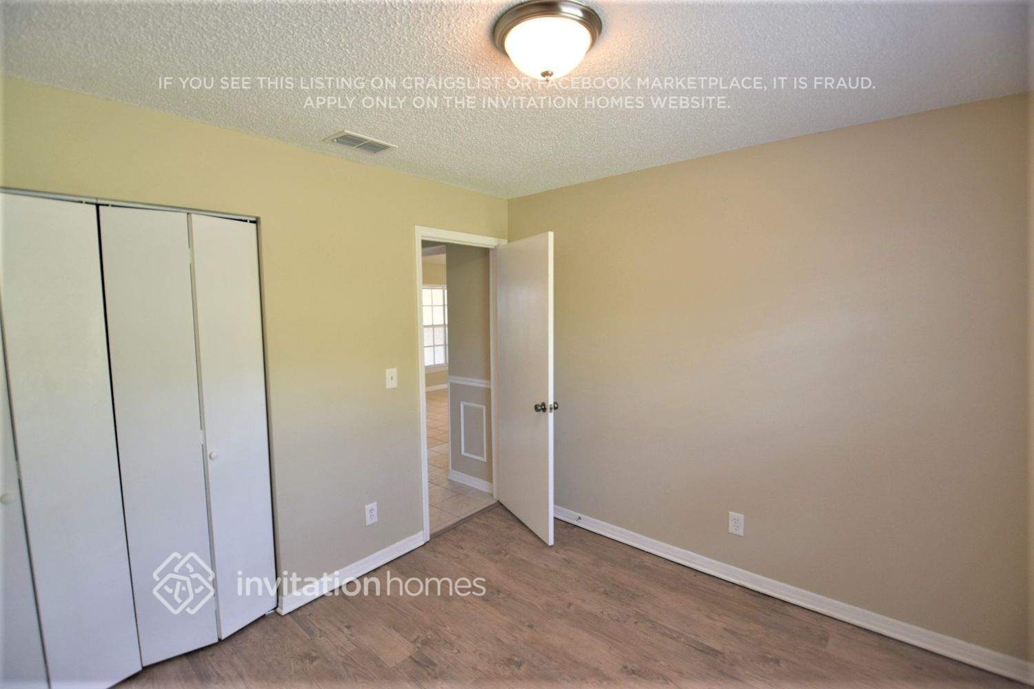 Building Photo - 12122 Meadow Ln