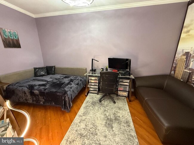 Building Photo - 266 Carson Terrace