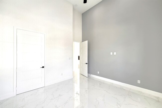 Building Photo - 75 Wick Willow Rd