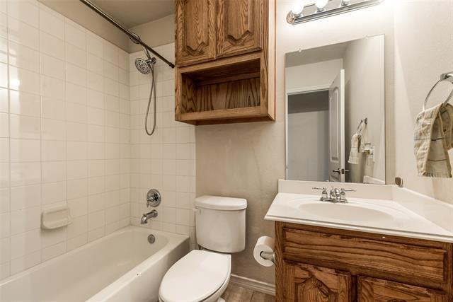 Building Photo - 1413 Snowberry Dr