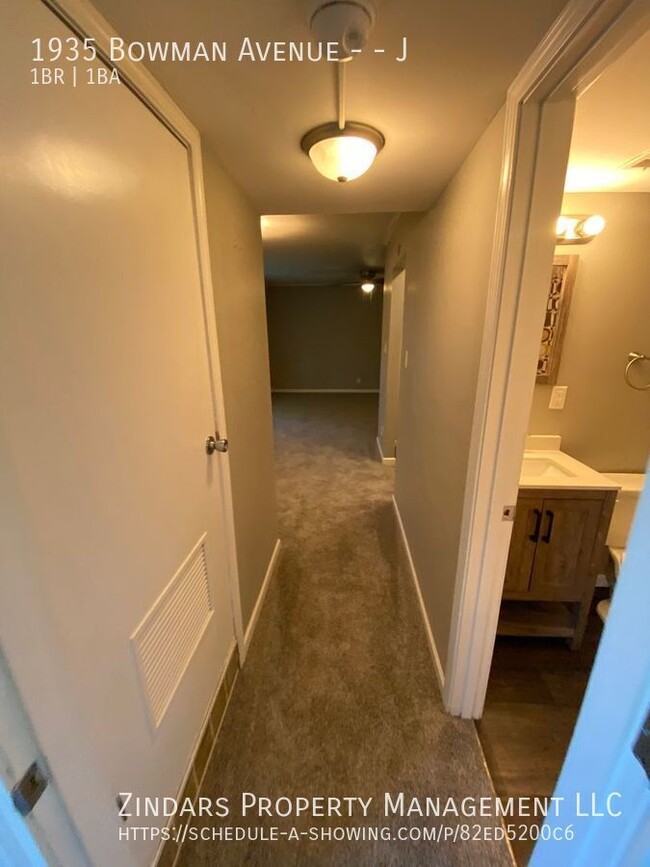 Building Photo - Remodeled 1 Bedroom Apartment in Danville, IL