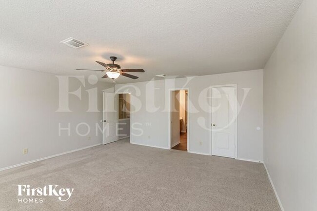 Building Photo - 2652 Westover View