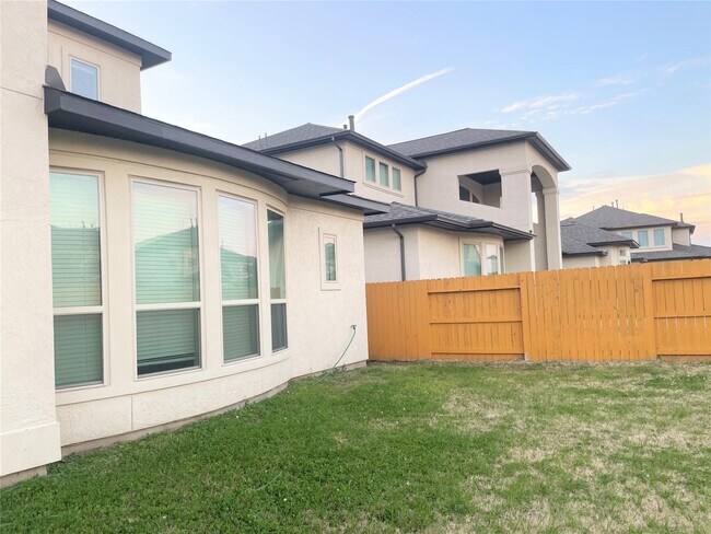 Building Photo - 11223 Oudney Ct