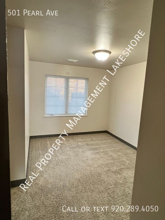 Building Photo - 501 Pearl Ave