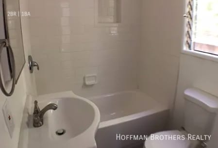 Building Photo - 1018 3rd St