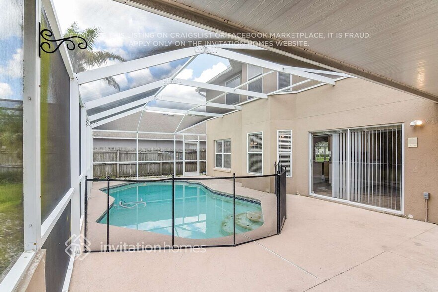 Building Photo - 10224 Merrimac Manor Dr