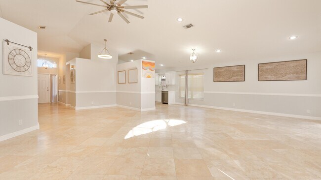 Building Photo - 10789 Barque Ct