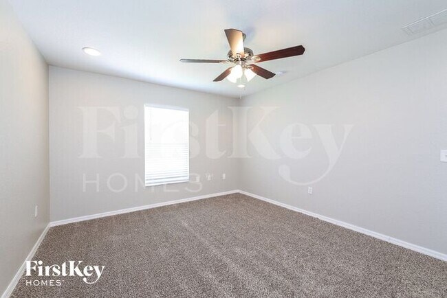 Building Photo - 1424 Teal Dr