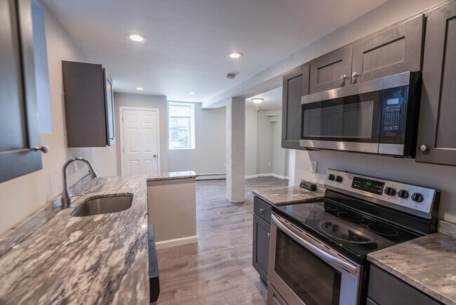 Building Photo - 9 Veto St