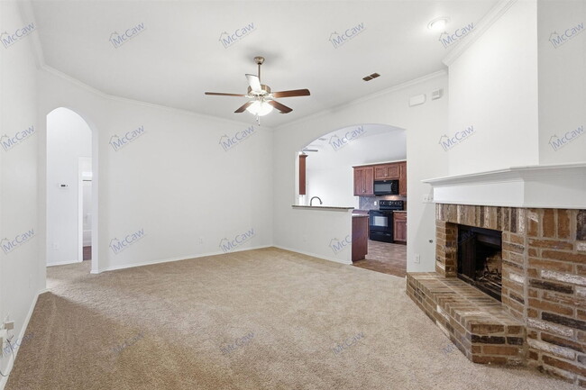 Building Photo - 1904 Louis Miller Dr