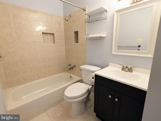 Building Photo - 18610 Phoebe Way