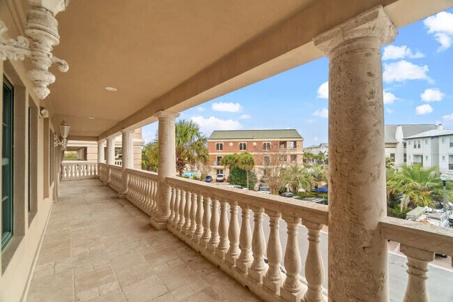 Building Photo - 10343 E County Hwy 30A