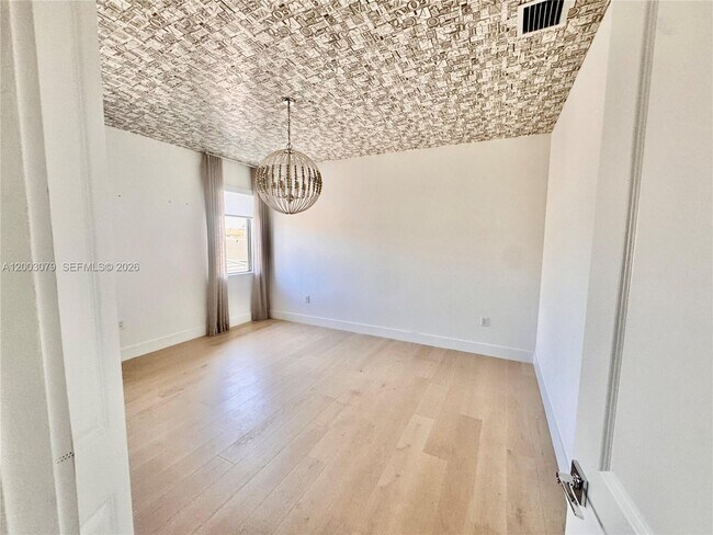 Building Photo - 8108 NW 48th Terrace