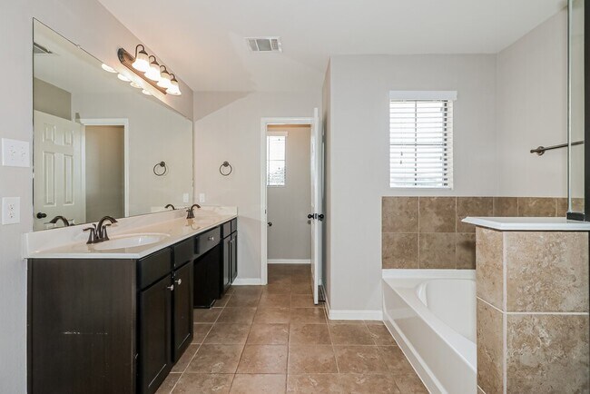 Building Photo - 6622 Honey Harvest Ln