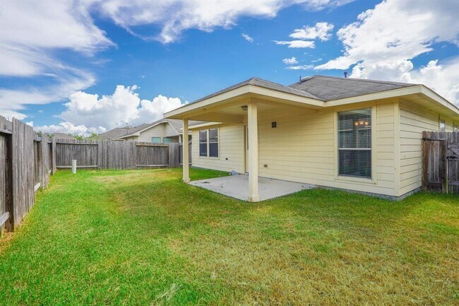 Building Photo - 7907 Flowing Oak Ln