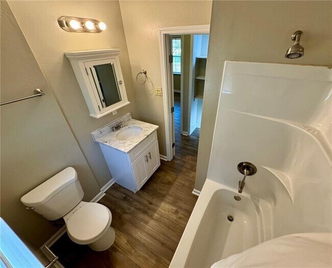 Building Photo - 9851 Abbeys Ln