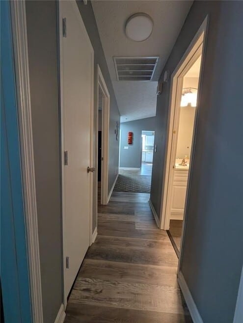 Building Photo - 2470 Corner Shoals Dr