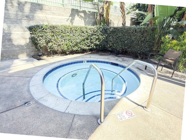 Building Photo - 420 San Pedro St