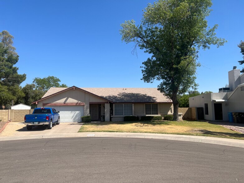 Primary Photo - 4526 E Crocus Dr