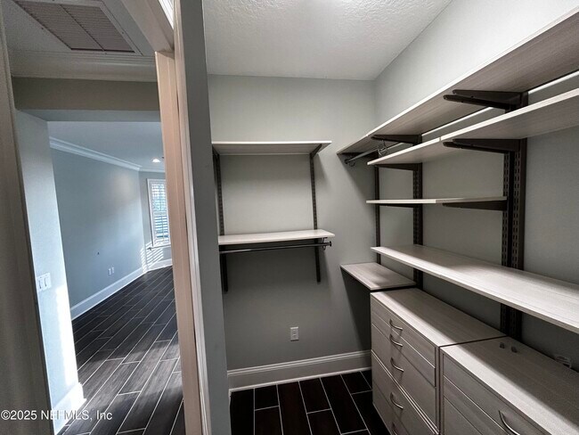 Building Photo - 10178 Illumination Dr