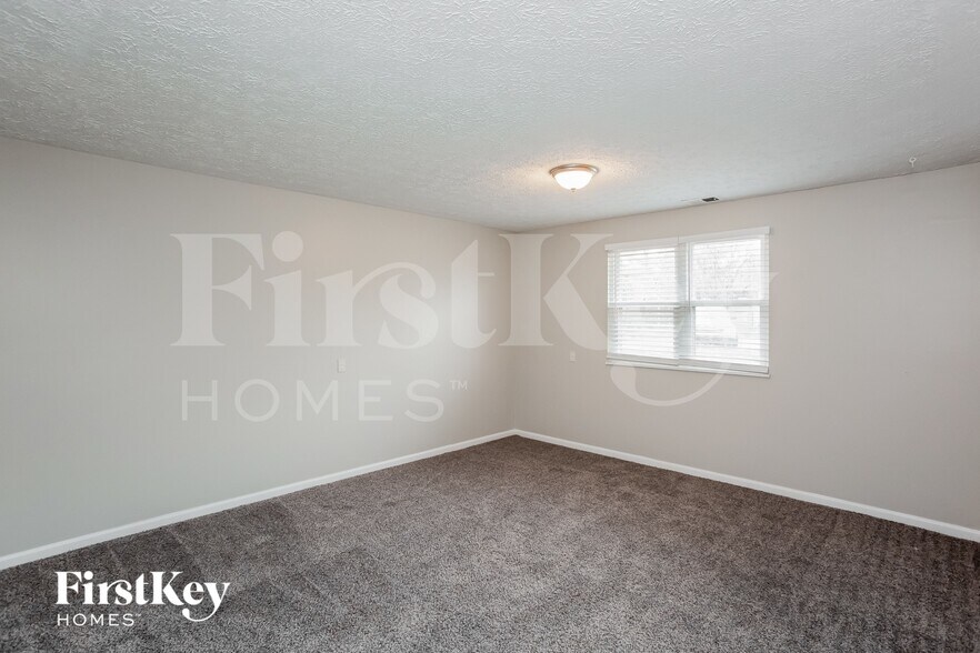 Building Photo - 418 Andrea Dr