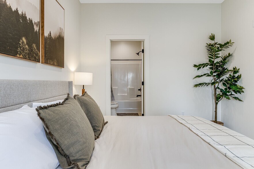 Building Photo - 108 Remi Ln