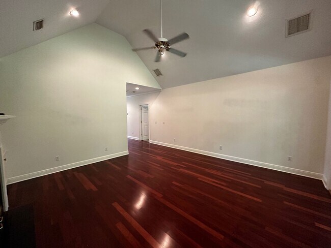 Building Photo - 361 Remington Run Way