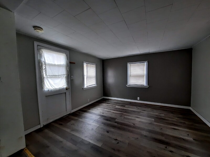 Building Photo - 244 Alder St
