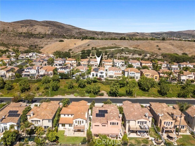 Building Photo - 55 Via Sonrisa