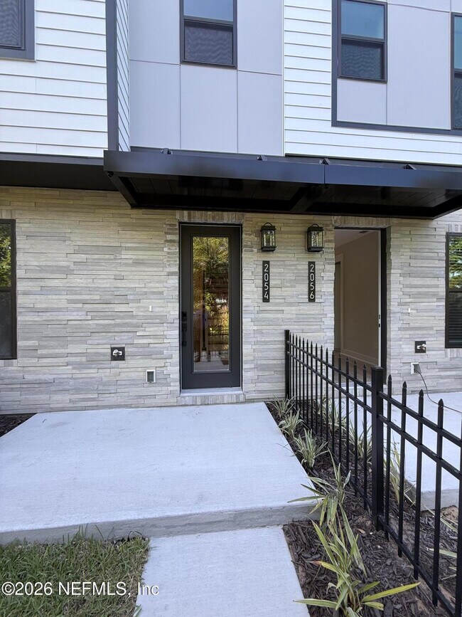 Building Photo - 2054 Prudential Dr