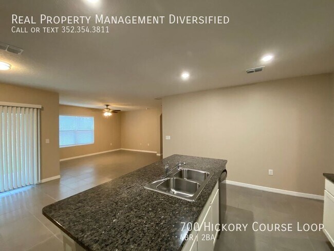 Building Photo - 700 Hickory Course Loop