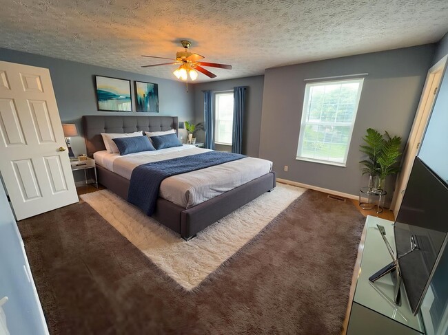 Building Photo - 6498 Midnight Sun Dr
