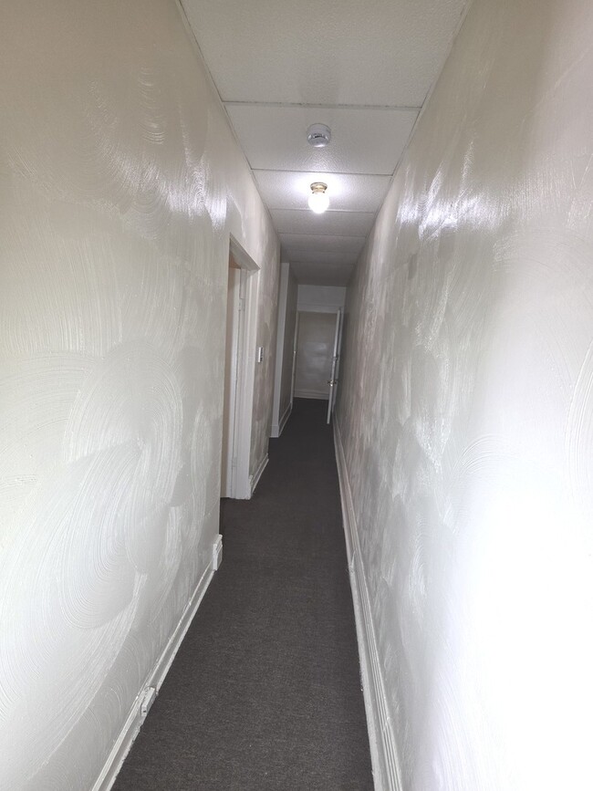 Building Photo - 6529 S Kimbark Ave