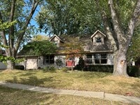 Building Photo - 307 7th St