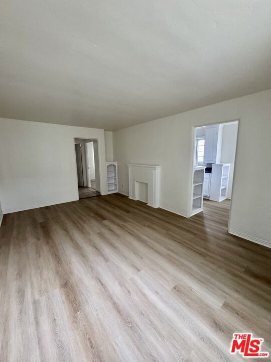 Building Photo - 407 W Manchester Blvd