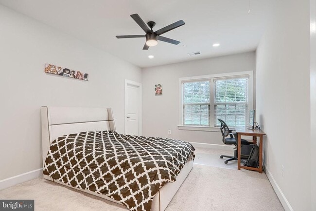 Building Photo - 7123 Starmount Ct