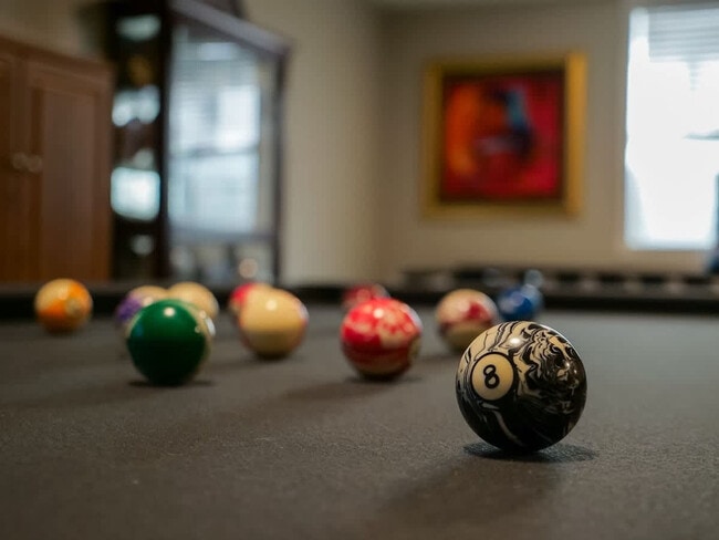 Building Photo - 151 Cub St W