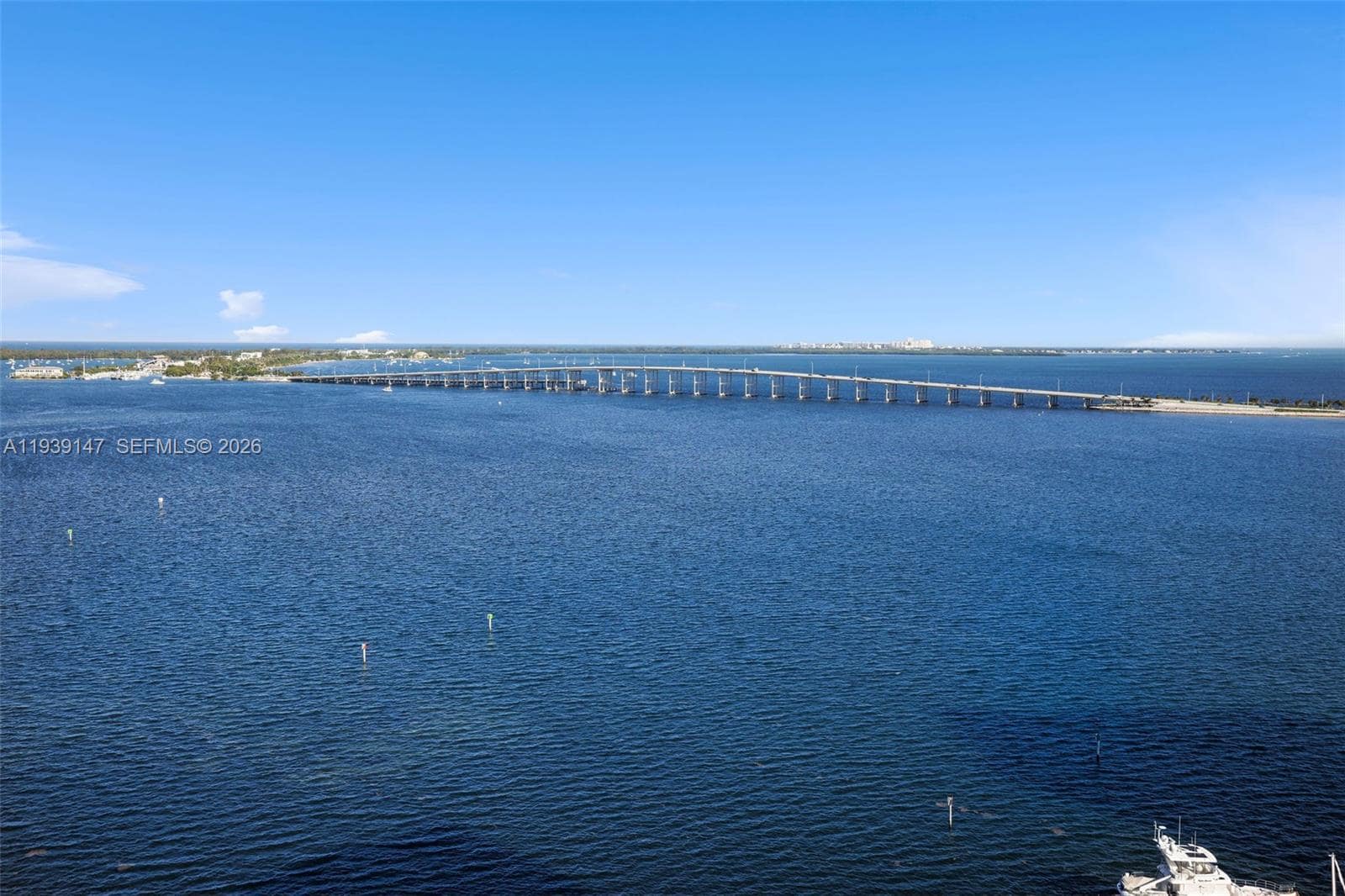 Building Photo - 1541 Brickell Ave