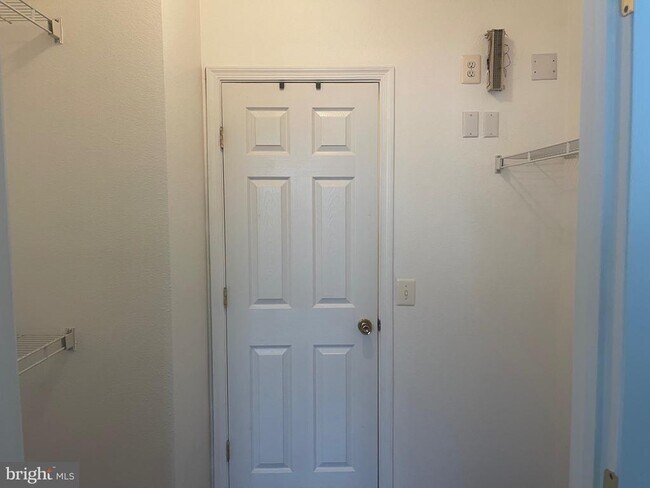 Building Photo - 1530 Spring Gate Dr.