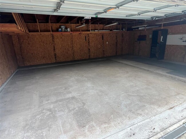 Building Photo - 177 Springs Edge Dr