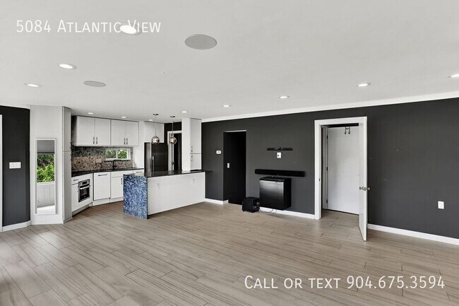 Building Photo - 5084 Atlantic View