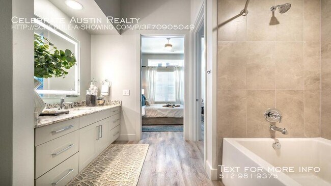 Building Photo - Modera Dallas Midtown