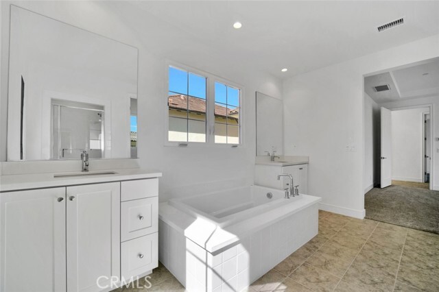 Building Photo - 109 Dolci