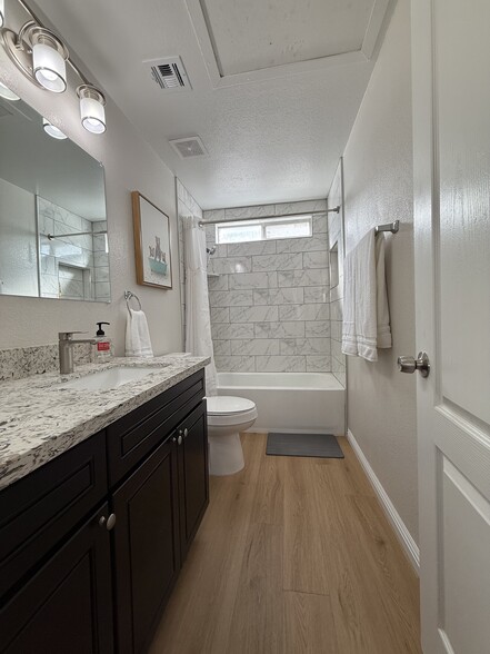 2nd Bathroom - 693 W Pacific Ave