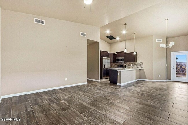 Building Photo - 5933 Ruidoso Downs St