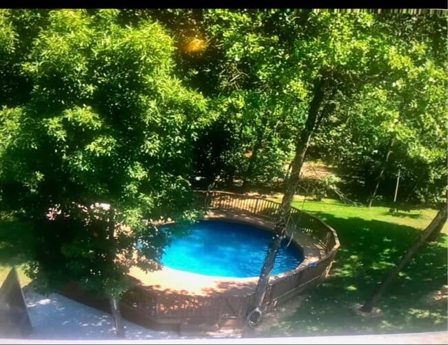 Building Photo - 7 Ulverston Dr